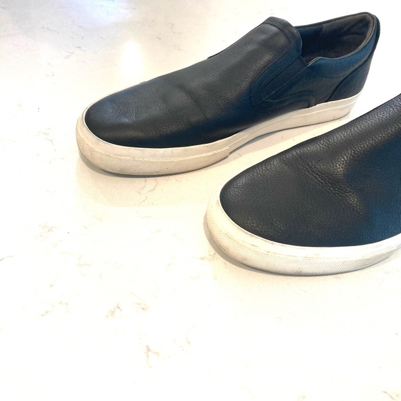 VINCE Fairfax-B Leather Soft Casual Slip On Loafers Sneakers Men’s 10.5 - Picture 3 of 10